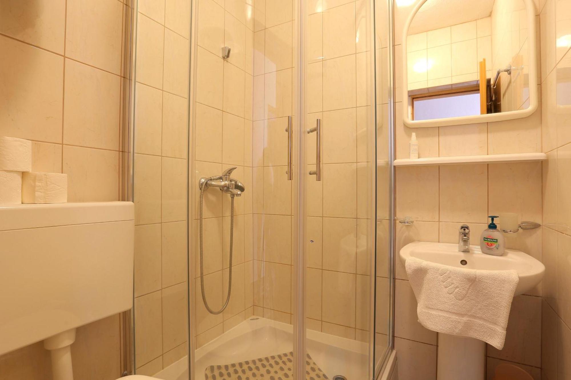 Apartments And Rooms With Parking Space Tucepi, Makarska - 5263 Екстериор снимка
