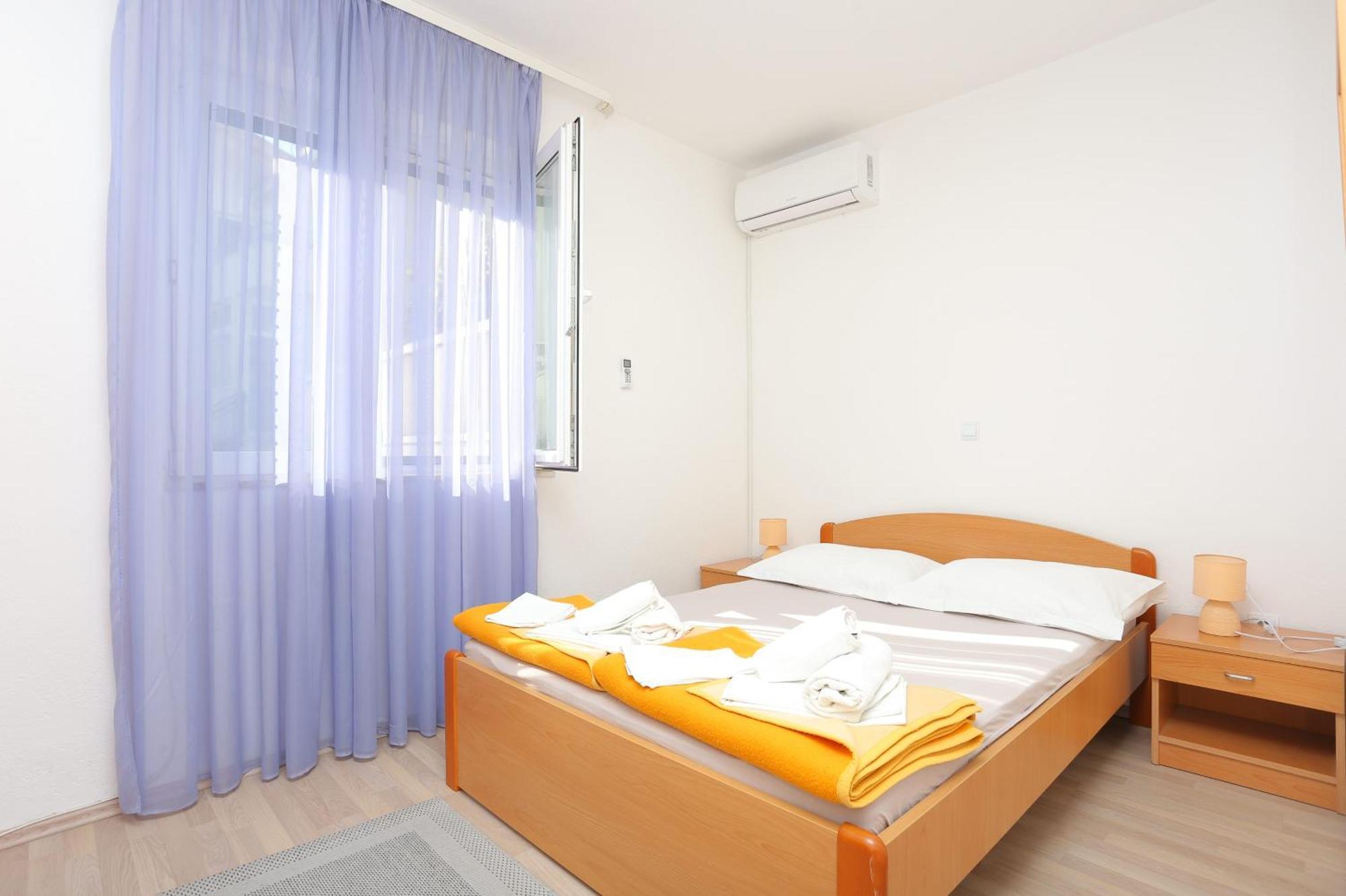 Apartments And Rooms With Parking Space Tucepi, Makarska - 5263 Екстериор снимка