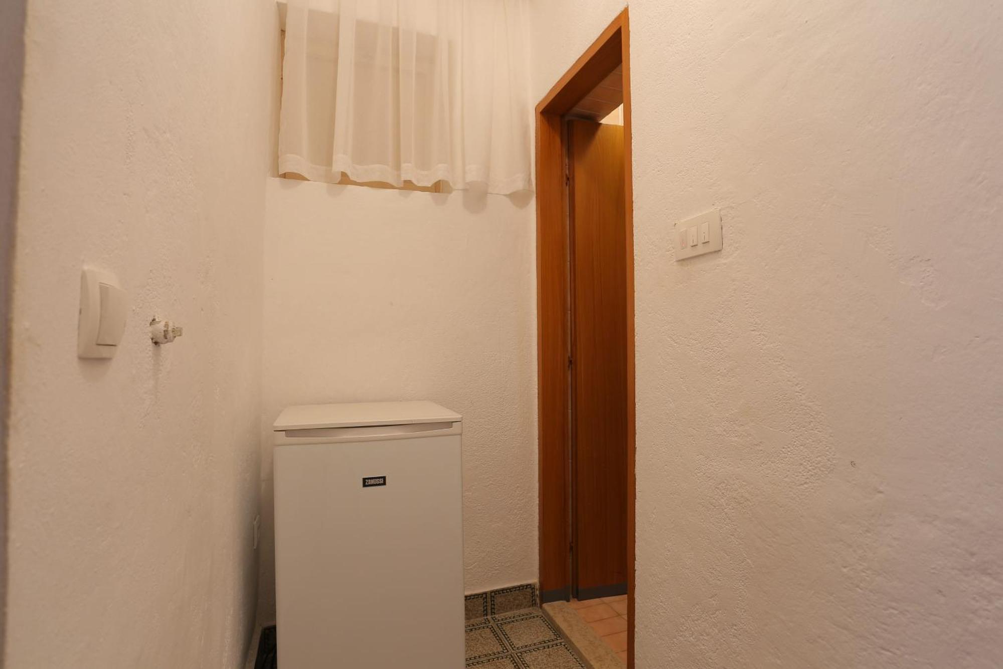 Apartments And Rooms With Parking Space Tucepi, Makarska - 5263 Екстериор снимка