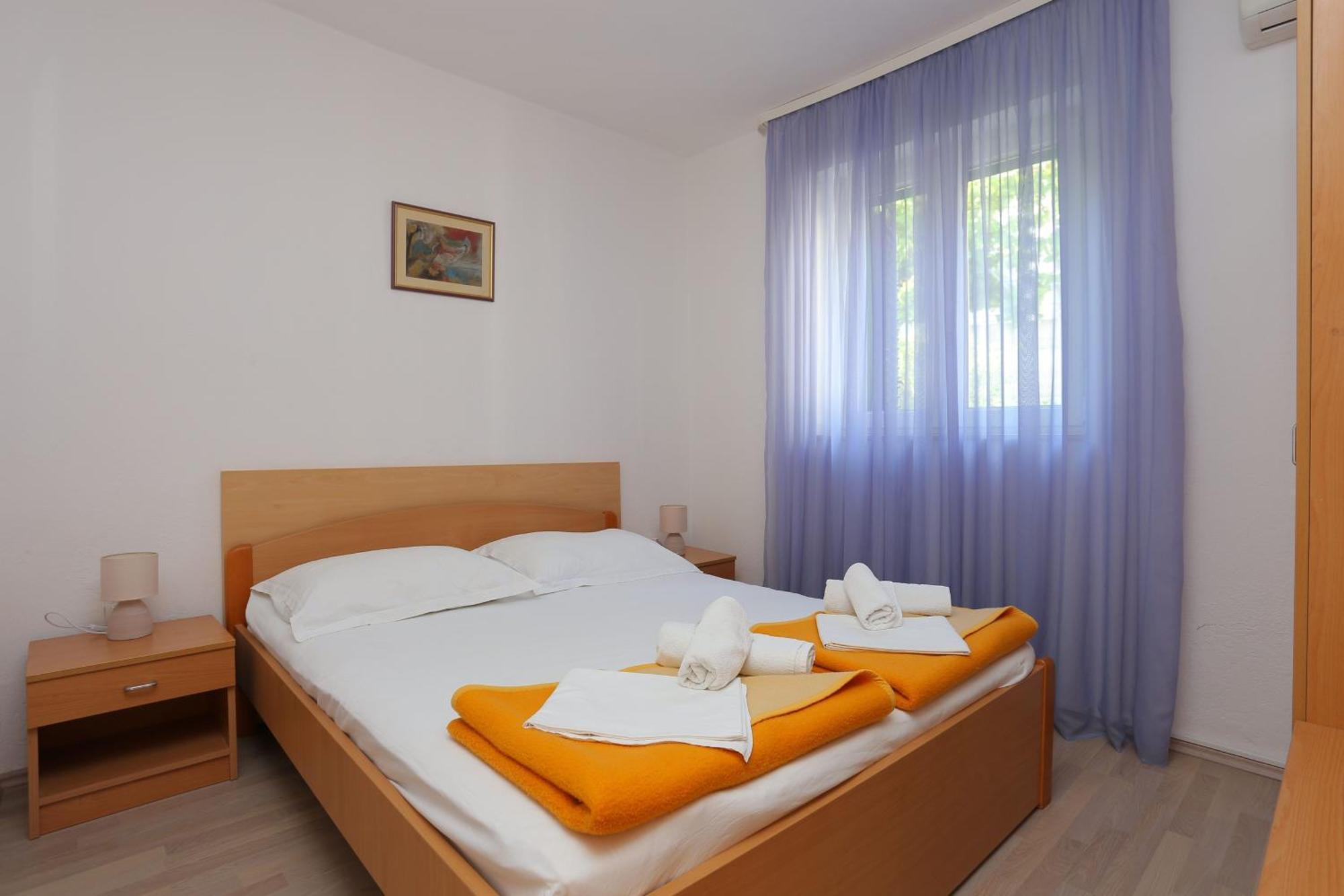 Apartments And Rooms With Parking Space Tucepi, Makarska - 5263 Екстериор снимка