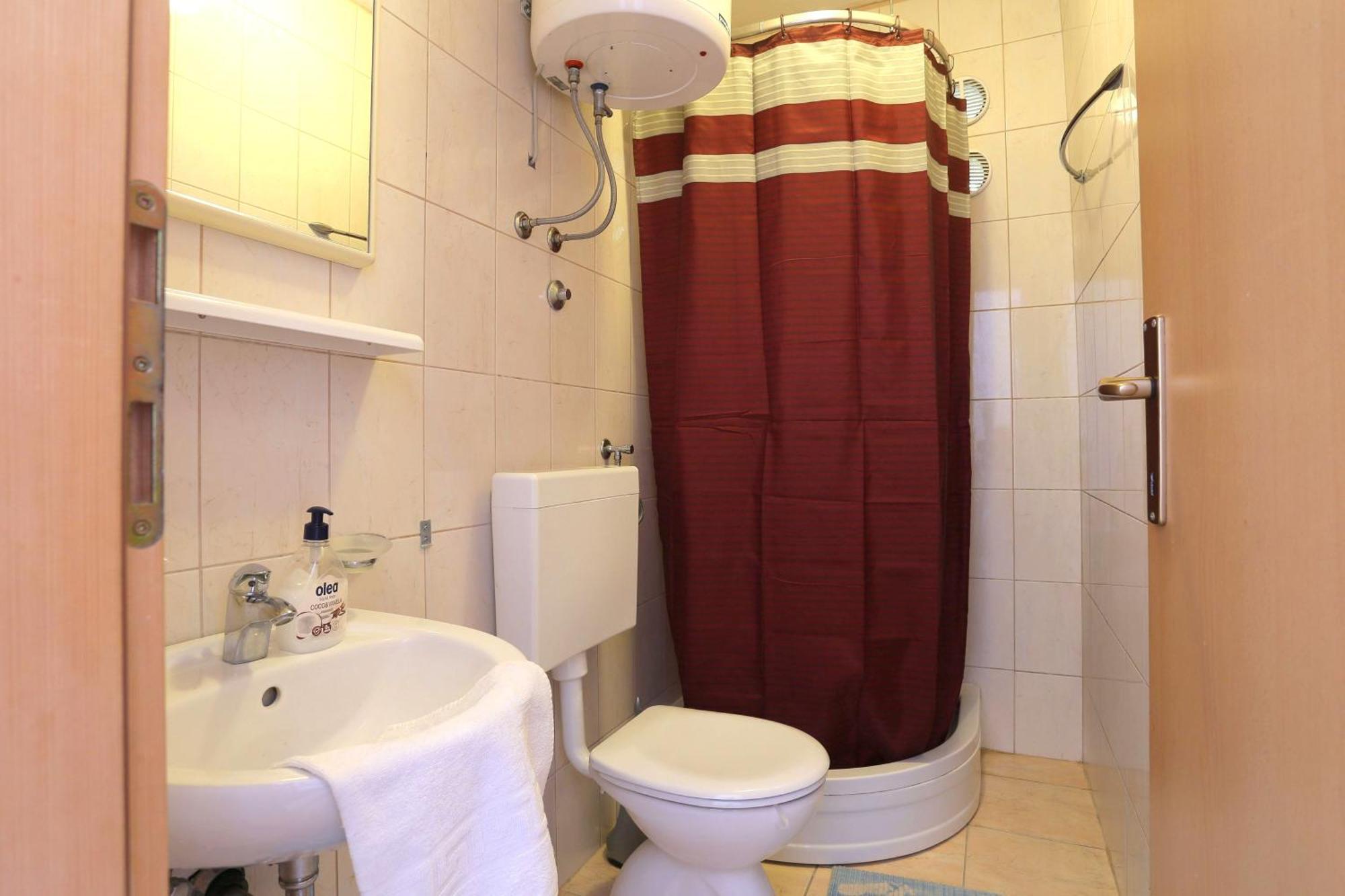 Apartments And Rooms With Parking Space Tucepi, Makarska - 5263 Екстериор снимка