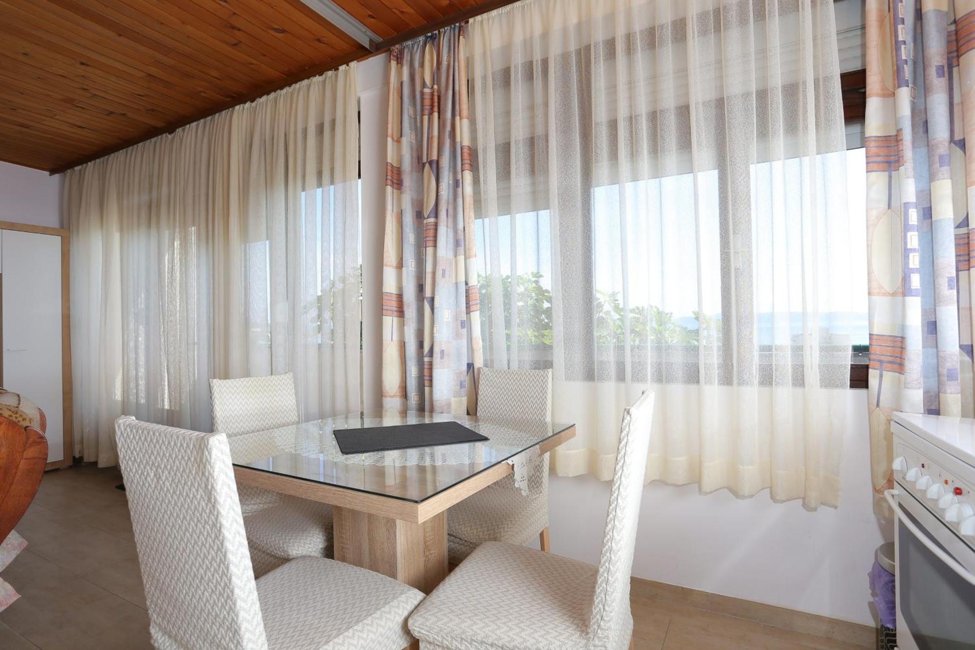 Apartments And Rooms With Parking Space Tucepi, Makarska - 5263 Екстериор снимка